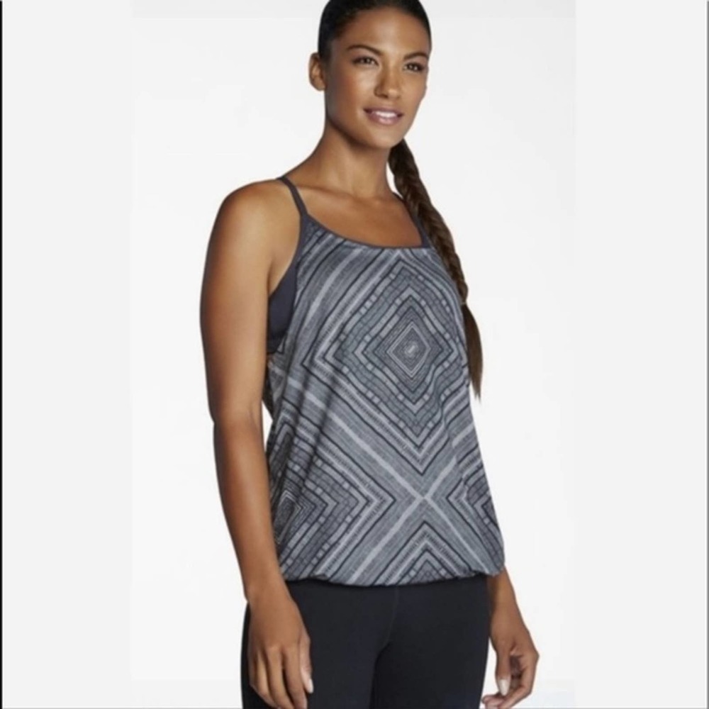 3/$25 Fabletics Norwalk Sports Bra Tank Top Black Gray Medium